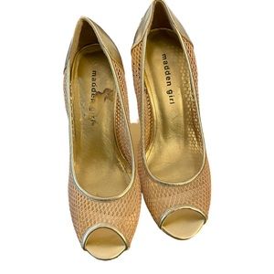 Steve Madden gold peel toes